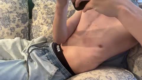 Snapshot of philipperyan18 chatting on September 2025 05:02:02 PM Pitaylol online show from September 2025 05:02:02 PM