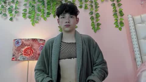 Snapshot of philippsx chatting on March 2026 06:58:01 AM PHILLIP online show from March 2026 06:58:01 AM