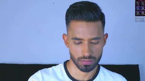 Snapshot of phillip_rayn chatting on December 2024 09:24:02 PM phillip online show from December 2024 09:24:02 PM