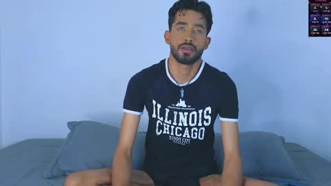 Snapshot of phillip_rayn chatting on February 2025 04:25:01 PM phillip online show from February 2025 04:25:01 PM