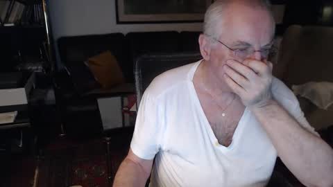 Snapshot of philoumis2 chatting on February 2026 11:33:01 PM Philippe online show from February 2026 11:33:01 PM