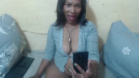 Snapshot of phoenixcandy chatting on June 2026 01:06:02 AM phoenixcandy online show from June 2026 01:06:02 AM