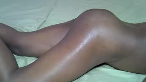Snapshot of phoenixloverz chatting on May 2026 06:51:02 AM phoenixloverz online show from May 2026 06:51:02 AM