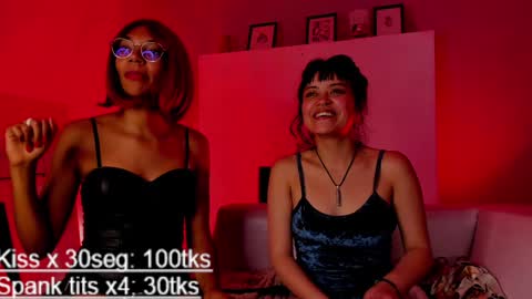 Snapshot of pia_mo chatting on December 2024 10:13:01 PM Special Couple Show - WELCOME TO XMAS 5 and 6 December - 2 at 8 pm COL hour online show from December 2024 10:13:01 PM