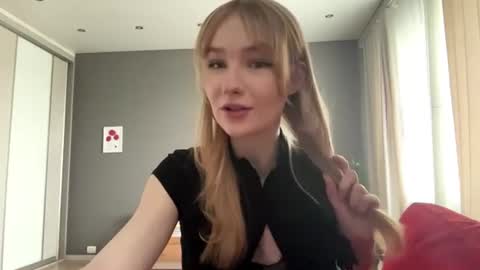Snapshot of piastonesifer chatting on June 2026 12:32:01 AM Kristie online show from June 2026 12:32:01 AM