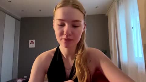 Snapshot of piastonesifer chatting on June 2026 06:41:01 PM Kristie online show from June 2026 06:41:01 PM
