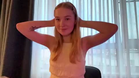 Snapshot of piastonesifer chatting on July 2026 06:10:02 PM Kristie online show from July 2026 06:10:02 PM