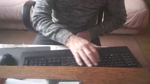 Snapshot of piavola chatting on May 2026 04:46:02 PM piavola online show from May 2026 04:46:02 PM