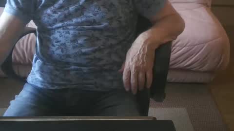 Snapshot of piavola chatting on May 2026 09:37:01 AM piavola online show from May 2026 09:37:01 AM