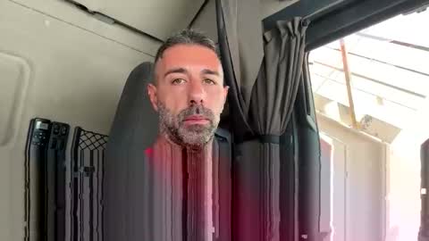 Snapshot of pierotu chatting on September 2025 08:06:01 AM pierotu online show from September 2025 08:06:01 AM