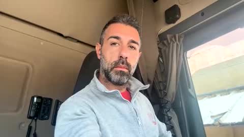 pierotu online show from November 2025 10:32:02 AM