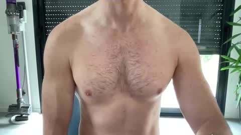 pierre81000 online show from December 2025 12:12:02 PM