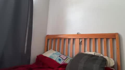 Snapshot of piink_mila chatting on May 2026 06:46:01 PM Mila online show from May 2026 06:46:01 PM