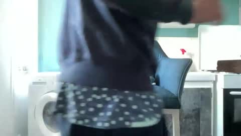 Pikafounes online show from April 2026 07:25:02 AM