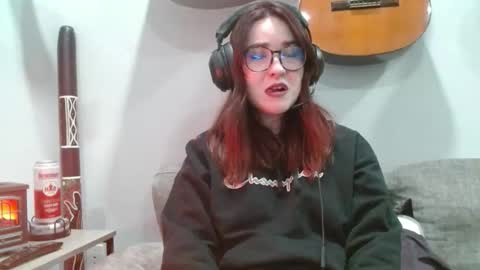 PilloGoddess online show from October 2025 04:34:02 AM