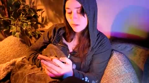 PilloGoddess online show from May 2026 07:26:02 AM