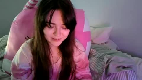 PilloGoddess online show from June 2026 02:20:01 AM