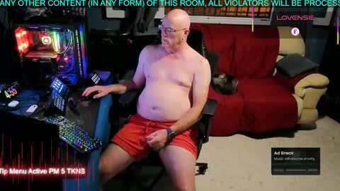 Snapshot of pilot_dave_69 chatting on September 2025 02:55:02 AM Dave online show from September 2025 02:55:02 AM