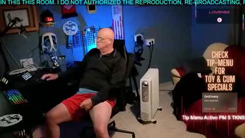 Snapshot of pilot_dave_69 chatting on November 2025 05:29:02 AM Dave online show from November 2025 05:29:02 AM