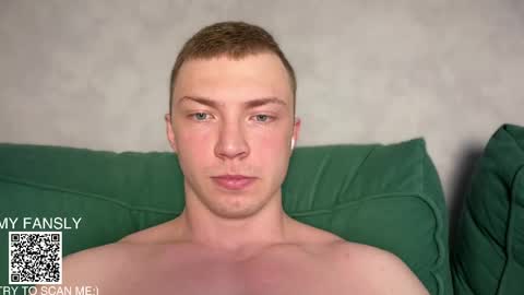 Snapshot of pimple_gang chatting on May 2026 03:37:02 AM Sasha online show from May 2026 03:37:02 AM