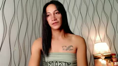 Snapshot of pinay_lucy chatting on December 2025 01:47:01 AM lucyLove online show from December 2025 01:47:01 AM