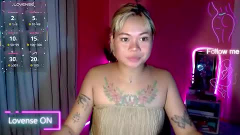 Snapshot of pinay_sweetlenatashaxx chatting on October 2025 11:06:01 AM call me natasha online show from October 2025 11:06:01 AM
