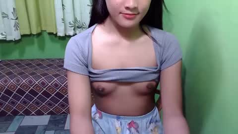 pinaymorena_rhowe online show from January 2025 11:33:01 AM