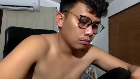 Snapshot of pingkoy0517 chatting on April 2026 11:08:02 AM pingkoy0517 online show from April 2026 11:08:02 AM