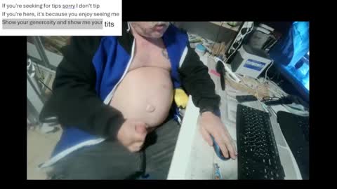 Snapshot of pini_z chatting on January 2025 08:50:01 PM pini_z online show from January 2025 08:50:01 PM