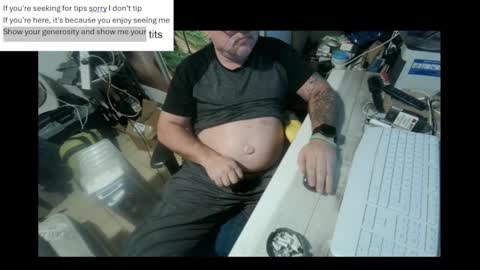 Snapshot of pini_z chatting on January 2025 03:21:01 PM pini_z online show from January 2025 03:21:01 PM