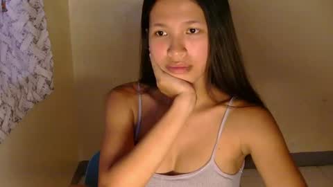 Snapshot of pink_bubbles011 chatting on June 2026 07:33:02 AM pink_bubbles011 online show from June 2026 07:33:02 AM