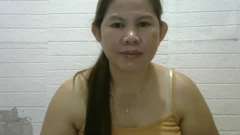 Snapshot of pinkishpusiemom18 chatting on January 2025 11:32:02 PM pinkishpusiemom18 online show from January 2025 11:32:02 PM