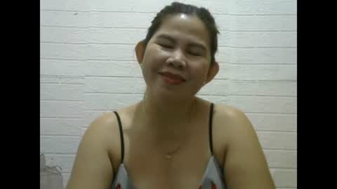 Snapshot of pinkishpusiemom18 chatting on March 2025 10:28:02 PM pinkishpusiemom18 online show from March 2025 10:28:02 PM