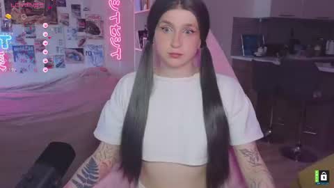 Snapshot of pinkvenom_ chatting on July 2026 11:35:01 AM pinkvenom_ online show from July 2026 11:35:01 AM
