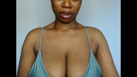 Snapshot of pinkxsugar chatting on May 2026 12:23:01 PM pinkxsugar online show from May 2026 12:23:01 PM