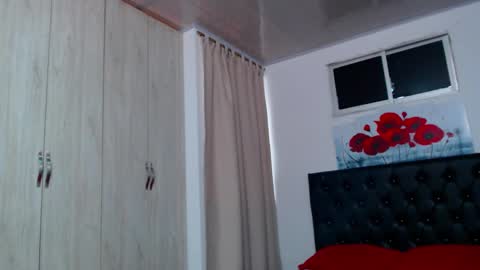 pinky_f00x online show from March 2026 07:08:02 PM