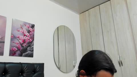 Snapshot of pinky_f00x chatting on July 2026 09:18:01 PM pinky_f00x online show from July 2026 09:18:01 PM