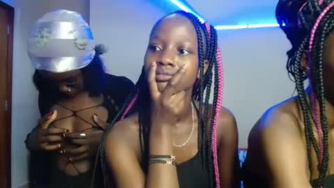 Pinky online show from November 2025 04:13:02 AM