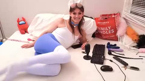 Snapshot of pinkylovefox chatting on July 2026 04:40:01 AM pinkylovefox online show from July 2026 04:40:01 AM