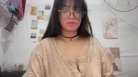 Rose online show from November 2025 05:47:02 PM