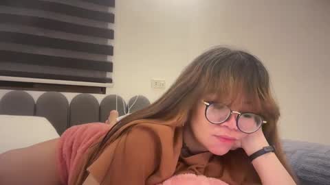 Snapshot of pinkyrosexx chatting on May 2026 04:07:02 AM Rose online show from May 2026 04:07:02 AM