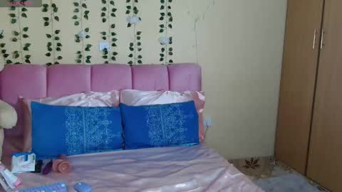 Snapshot of pinkysmiles chatting on March 2026 01:55:01 AM Pinky online show from March 2026 01:55:01 AM