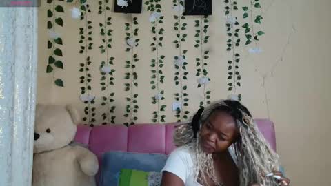 Snapshot of pinkysmiles chatting on March 2026 12:59:02 AM Pinky online show from March 2026 12:59:02 AM