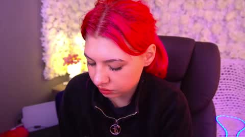 pinkytrix online show from April 2026 01:20:01 PM