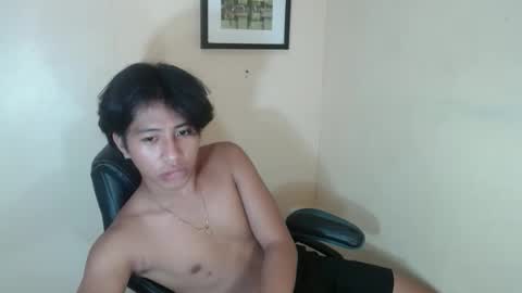 Snapshot of pinoy_fuckboyxxx chatting on April 2026 01:03:01 AM pinoy_fuckboyxxx online show from April 2026 01:03:01 AM