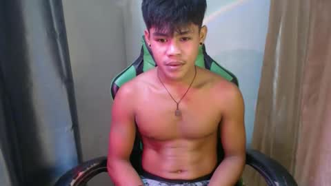 Snapshot of pinoy_shyboy69 chatting on April 2026 05:28:01 PM pinoy_shyboy69 online show from April 2026 05:28:01 PM