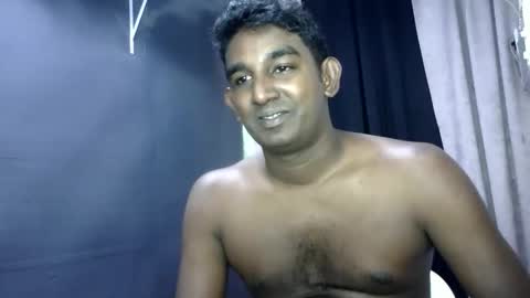 rayvienn online show from April 2026 04:04:02 AM