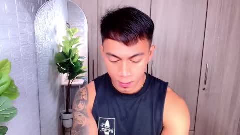 ethan online show from October 2025 02:06:02 AM