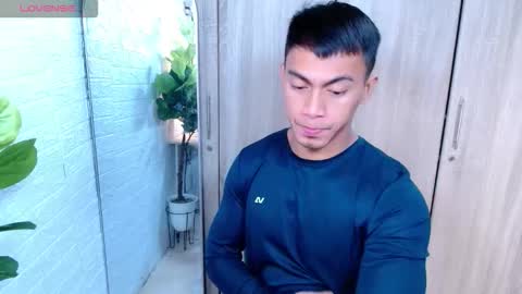 ethan online show from December 2025 08:57:02 PM