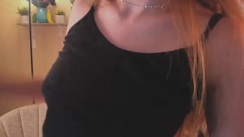 Emma online show from March 2025 11:49:02 PM